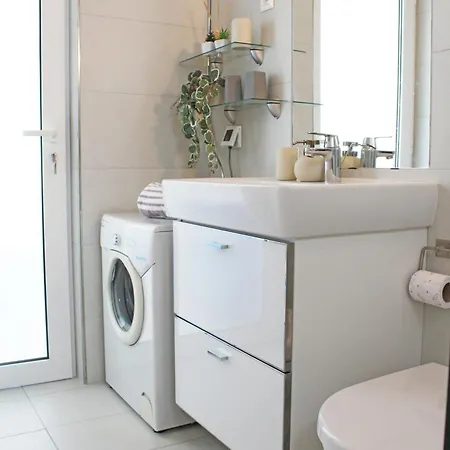 Sunnyhill With Private And Shared Pool 察夫塔特