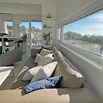 Apartment Sunnyhill With Private And Shared Pool *