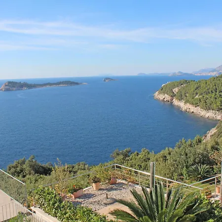 Sunnyhill With Private And Shared Pool